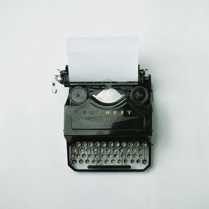 Vintage typewriter representing new beginnings - Creative therapy Baltimore Glass House Recovery