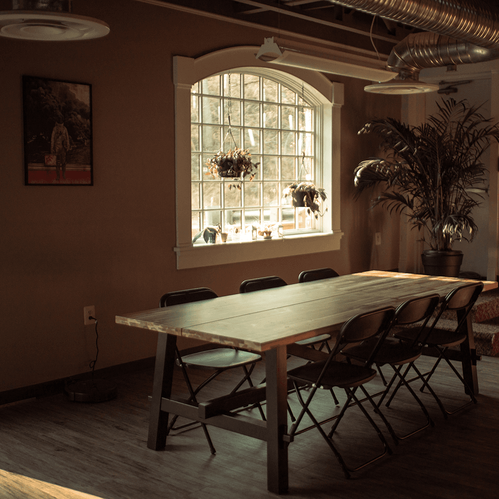 Glass House Recovery group therapy room